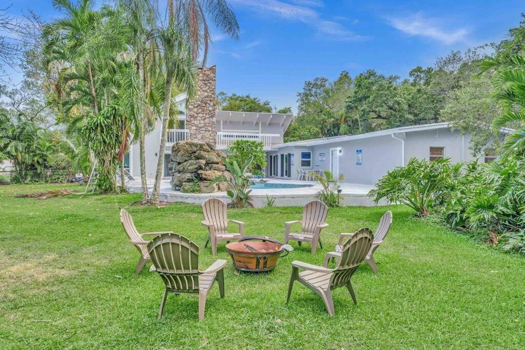 Rare Hidden Getaway Heated Pool 1.5 Acres! Sleeps 16 Villa Fort Lauderdale Ngoại thất bức ảnh