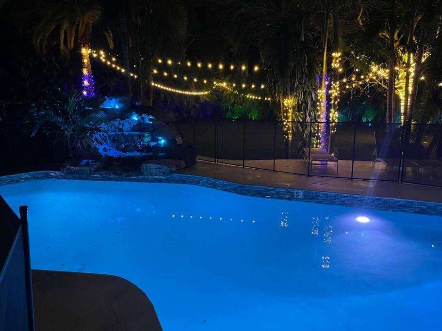 Rare Hidden Getaway Heated Pool 1.5 Acres! Sleeps 16 Villa Fort Lauderdale Ngoại thất bức ảnh